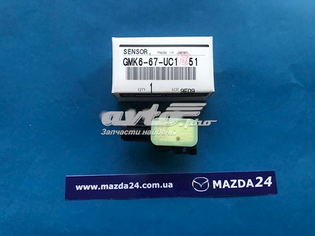 GMK667UC151 Mazda Sensor alarma de estacionamiento trasero 