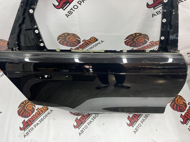 LR091719 Land Rover Puerta trasera derecha