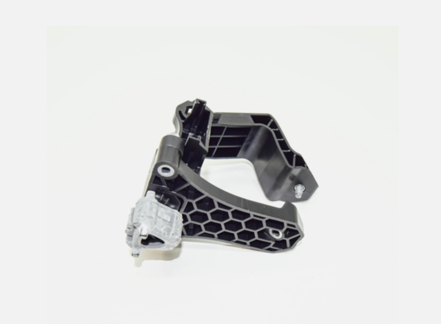 A0995011800 Mercedes Soporte inferior de fijación del radiador