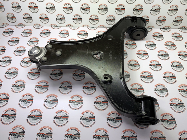 Brazo inferior derecho de la suspensión delantera A4473303000 Mercedes