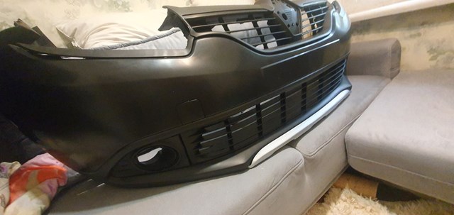 620229437R Renault (RVI) Paragolpes delantero