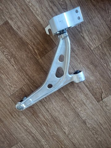 Brazo inferior izquierdo de la suspensión delantera Nissan/Infiniti 545015NA1A precio, desde 237,34 EUR