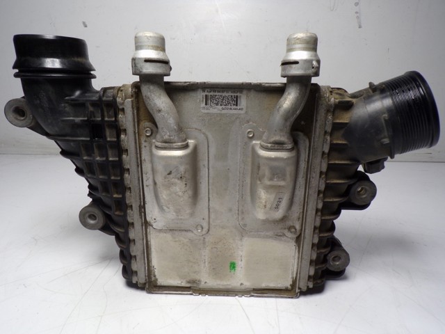 Radiador de aire de admisión Land Rover LR095900 precio, desde 239,58 EUR
