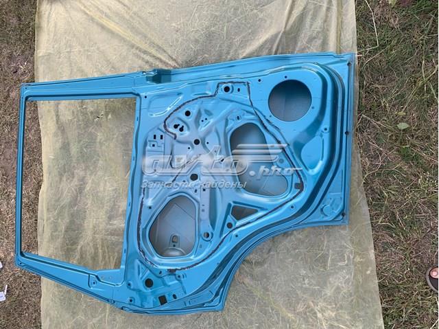 6800454P01 Suzuki Puerta trasera izquierda