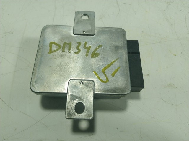 Módulo de control del motor de la bomba de combustible PYFL18561 Mazda