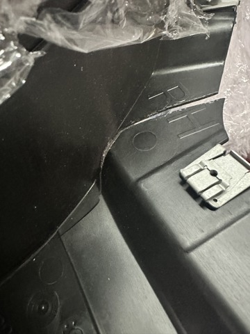 A2946806603 Mercedes Guardalodos interior delantero derecho