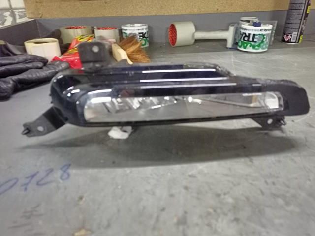 Faro antiniebla derecho LR072645 Land Rover