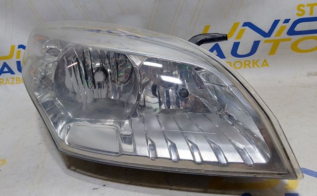 Faro derecho Renault (RVI) 260100017R precio, desde 162,62 EUR
