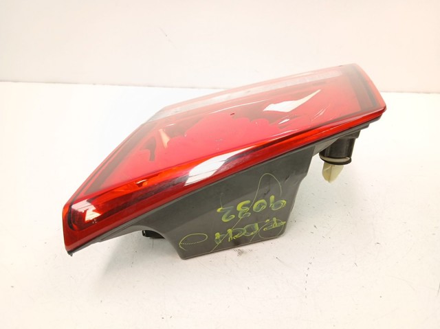 Piloto trasero interior derecho 68078516AE Fiat/Alfa/Lancia