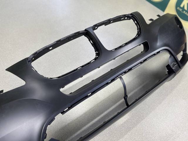 Parachoques delantero Signeda PBM04073BC precio, desde 230,90 USD