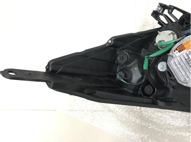 Faro delantero derecho Subaru 84001SG021