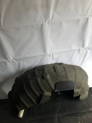 KB7W561H1A Mazda Guardabarros interior, aleta trasera, derecho