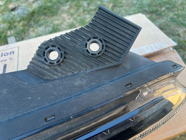 Luz diurna derecha 92208J9500 Hyundai/Kia