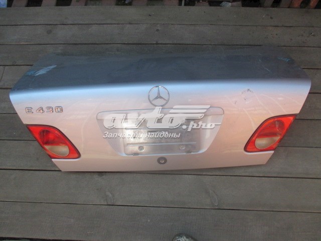 A210750017528 Mercedes tapa del maletero