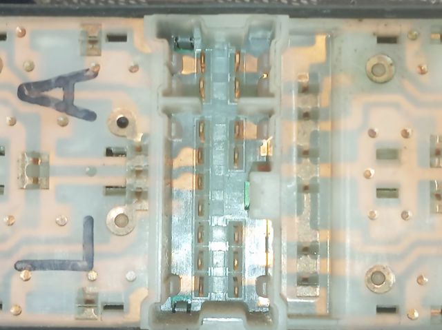 Unidad de control elevalunas delantera izquierda Hotaru HBE0222