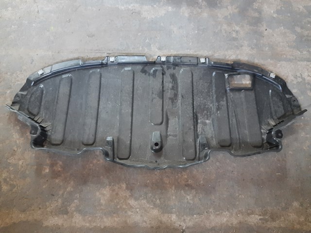 A2436901600 Mercedes Fondo del maletero (hueco de la rueda de repuesto)