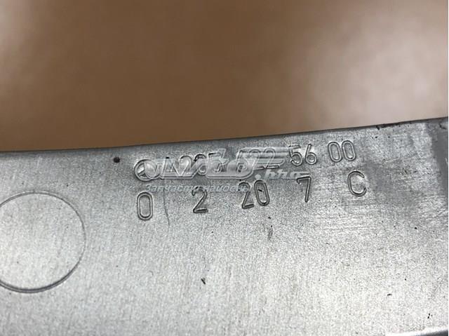 Cubierta superior del panel frontal (soporte del radiador) A2056204201 Mercedes