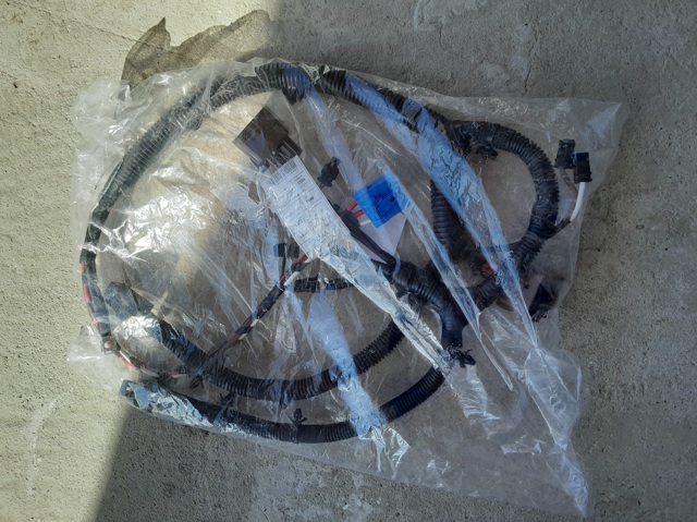 1612201180 Peugeot/Citroen Mazo de cables del compartimiento del motor