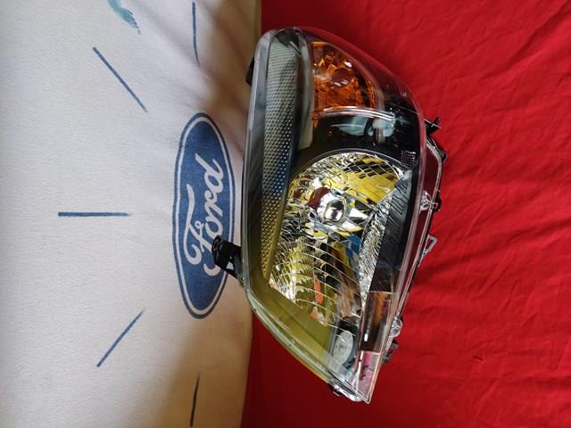 4986840 Ford faro izquierdo