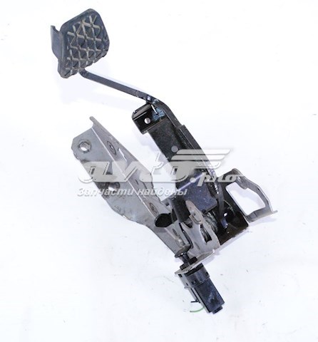 1766725 Ford Pedal del embrague