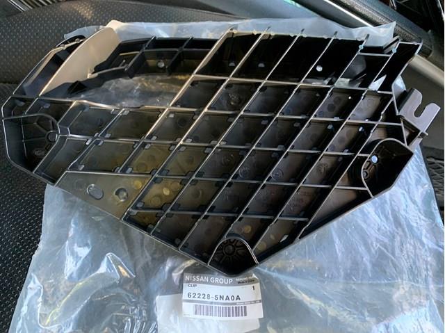 Soporte de parachoques delantero derecho Nissan/Infiniti 622285NA0A precio, desde 67,00 EUR