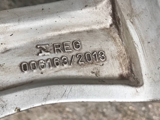 Comprar LR084668 Land Rover Aros de rueda