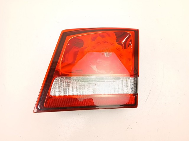 Piloto trasero interior derecho 68078516AE Fiat/Alfa/Lancia