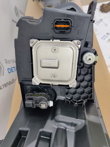 Faro izquierdo 260601790R Renault (RVI)