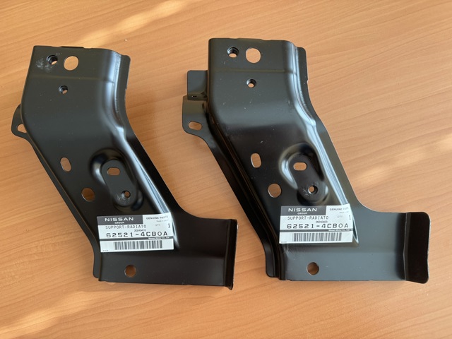 Comprar 625214CB0A Nissan/Infiniti Soporte izquierdo del radiador