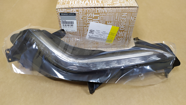 Luz diurna derecha Renault (RVI) 266008290R precio, desde 221,09 EUR