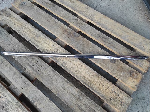 Comprar 94544842 General Motors Moldura de parachoques trasero