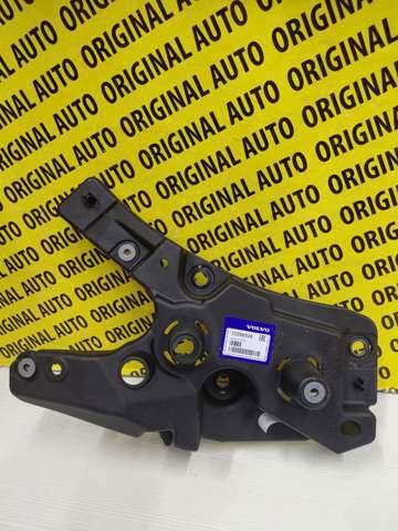 Soporte delantero izquierdo para aleta delantera 32288928 Volvo