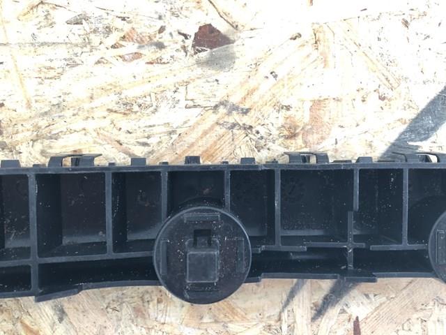 Soporte de parachoques delantero derecho 622224CL0A Nissan/Infiniti