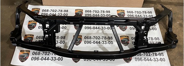 Panel de soporte del radiador y montaje de faros Land Rover LR043772 precio, desde  EUR
