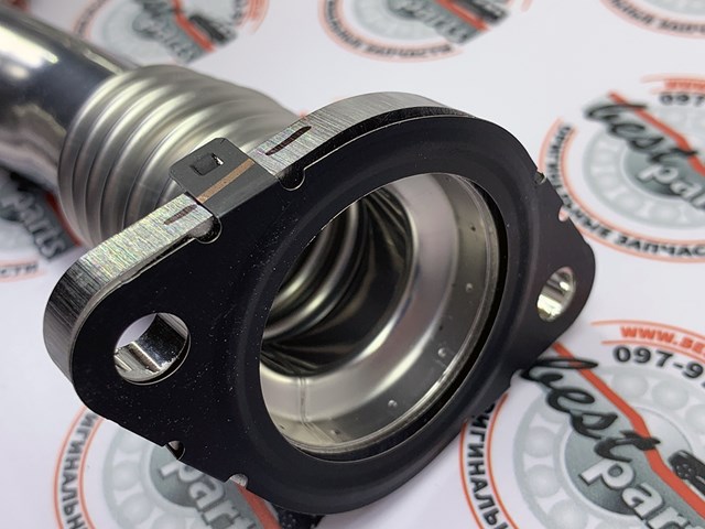 Tubo del sistema de recirculación de gases de escape EGR 32360500 Volvo
