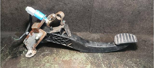 8200590247 Renault (RVI) Pedal del embrague