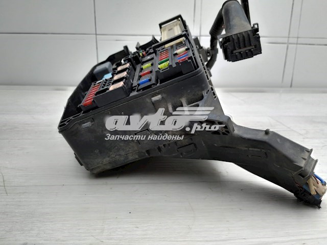 Caja fusibles Toyota Auris UKP hatchback (E15) (2007 - 2013) precio, desde 108,19 USD
