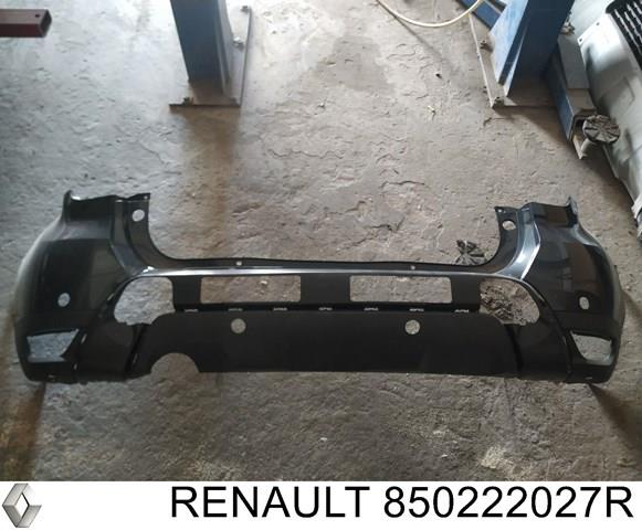 Parachoques trasero 850222027R Renault (RVI)