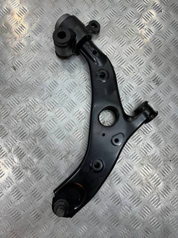 Comprar KB7W34300H Mazda Brazo inferior derecho de la suspensión delantera