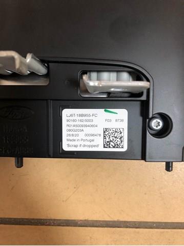 Pantalla LJ6T18B955FC Ford