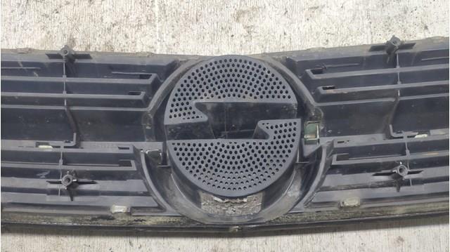 Comprar 13106812 Peugeot/Citroen Rejilla frontal