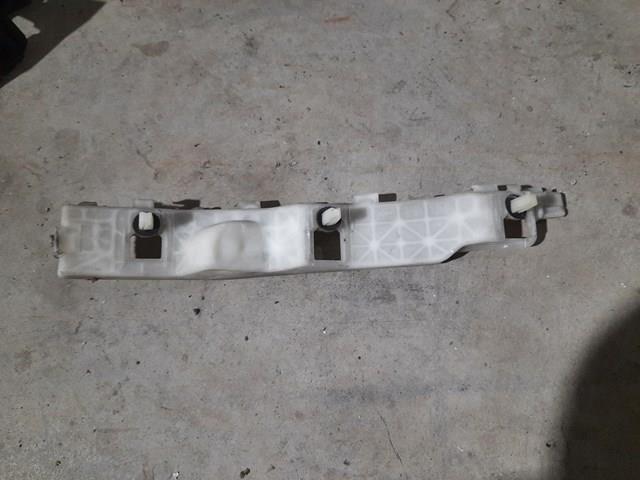 86654B2000 Hyundai/Kia soporte de parachoques trasero exterior derecho