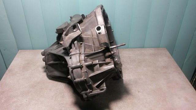 Caja de cambios 7711368878 Renault (RVI)