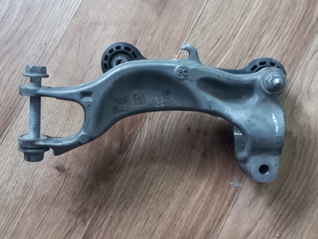 8W0413037 VAG 