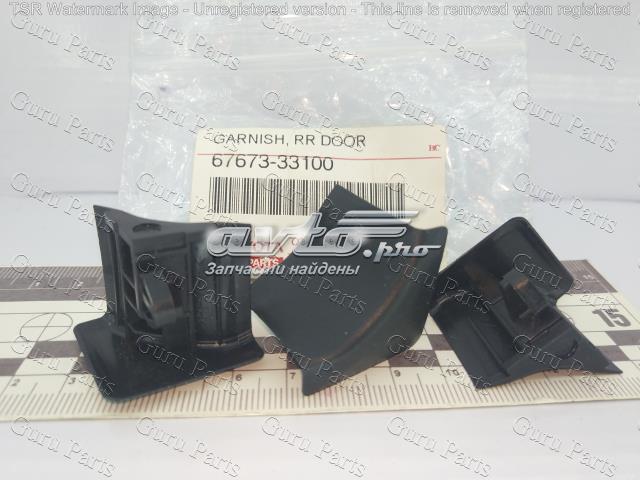 Moldura de puerta trasera derecha superior TOYOTA 6767333100