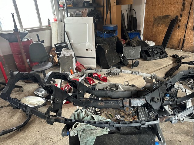 4M518B041AL Ford Soporte de radiador completo (panel de montaje para foco)