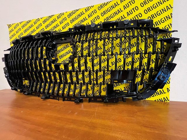 Comprar KR9P50711 Mazda Rejilla frontal