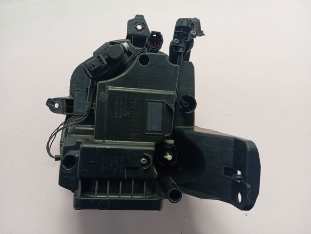 Faro derecho Nissan/Infiniti 260106PM0A precio, desde 465,46 EUR