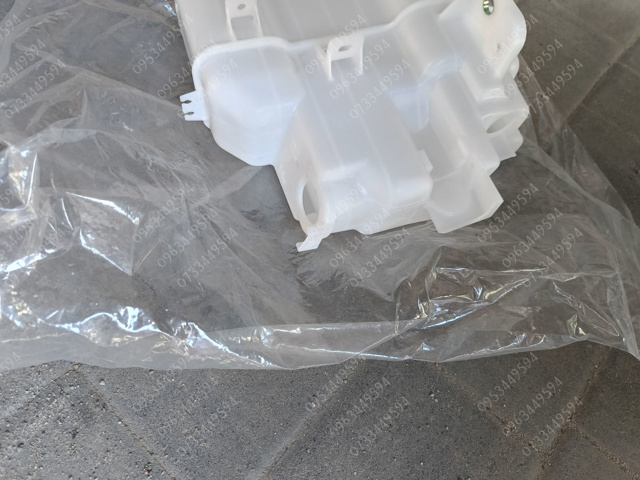 Comprar GJR967481A Mazda Depósito de limpiaparabrisas