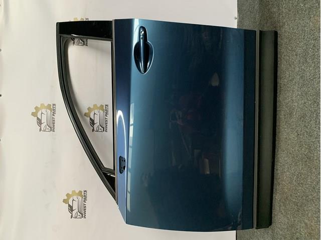 Puerta delantera izquierda KBY05902XE Mazda